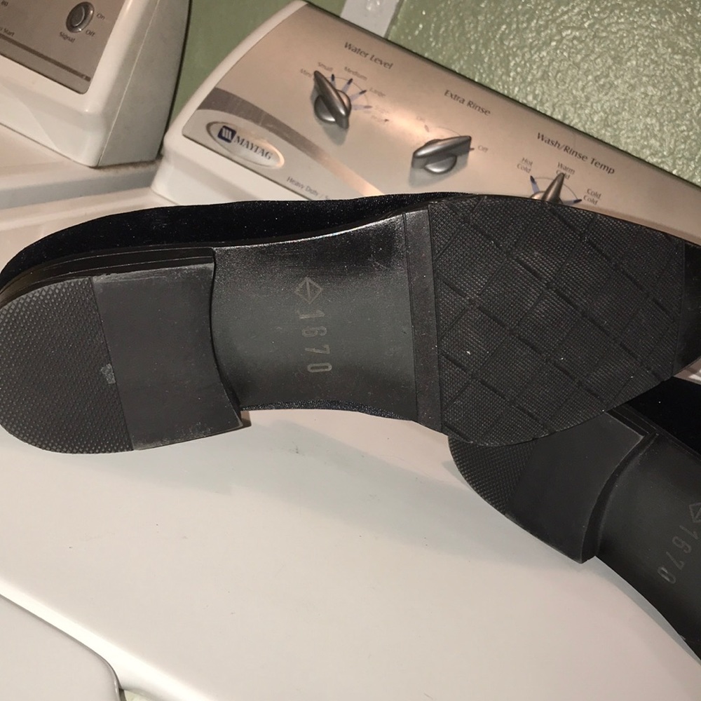 1670 Slip on Dress Shoe Faux Suede - Picture 4 of 5